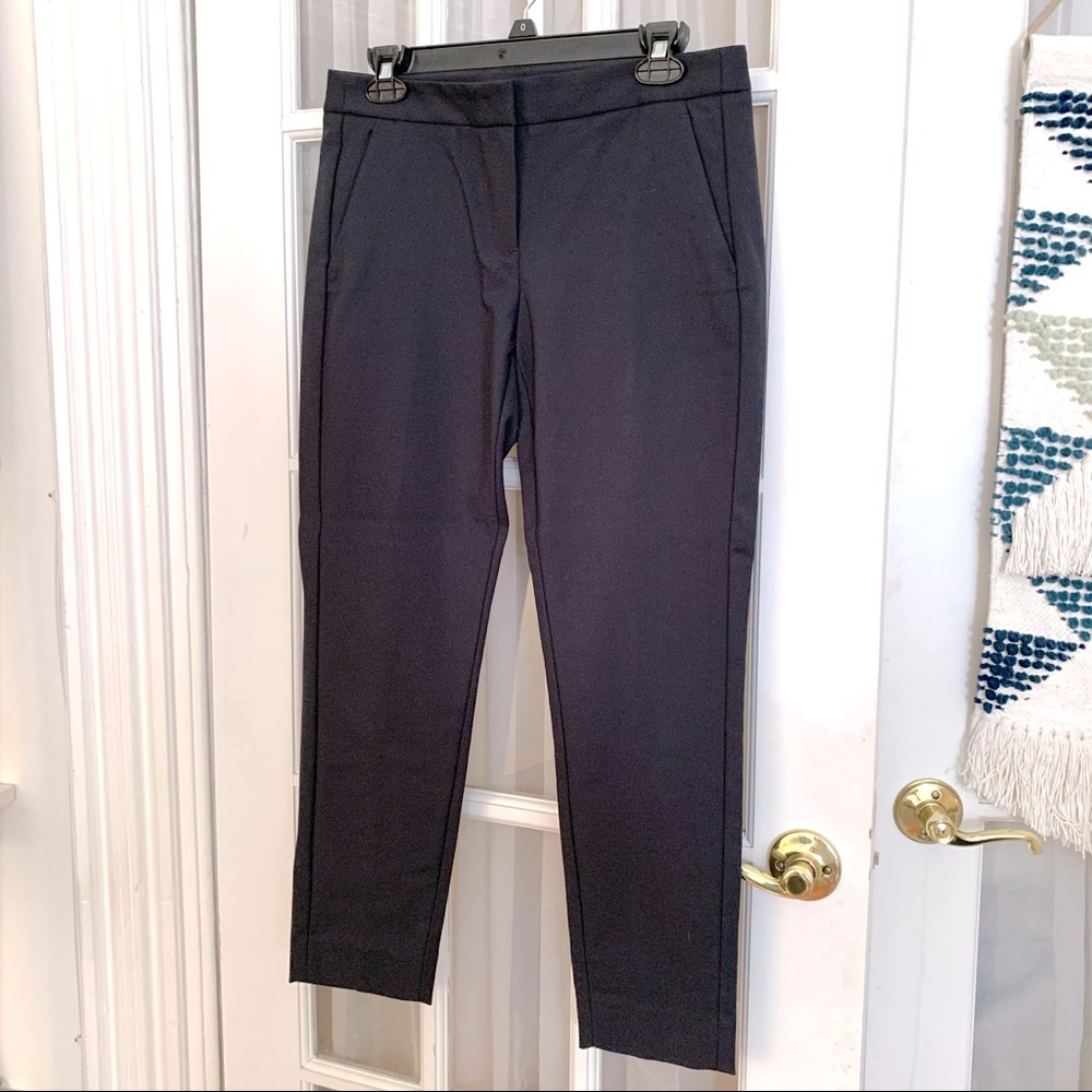 DKNY dress pants - size 6 - Like new!